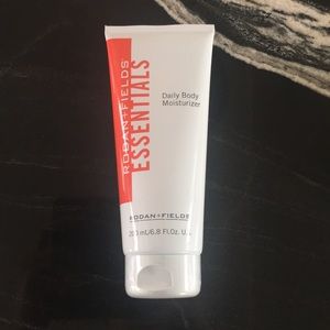 Rodan + Fields Essentials: body moisturizer